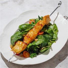 Шашлык из осетрины со шпинатом 1005846